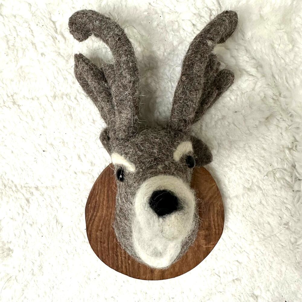 Reindeer Wall Decor Wool XMAS